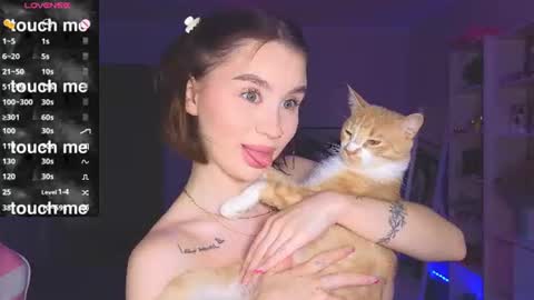 Snapshot of barbieee_doll chatting on 07/28/26, 03:21 Eva online show from 07/28/26, 03:21
