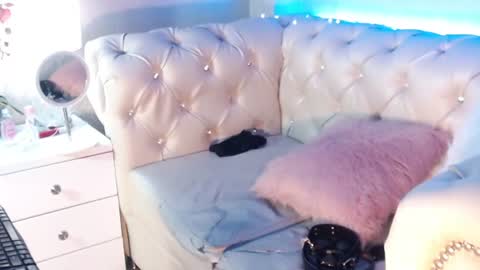 barbiefox_ online show from 07/14/26, 02:05