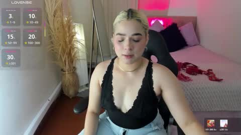 Snapshot of barbiehannab chatting on 03/01/26, 11:34 barbiehannab online show from 03/01/26, 11:34