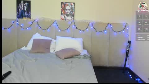 Snapshot of barbiemuscle1 chatting on 12/22/24, 12:16 Barbie online show from 12/22/24, 12:16