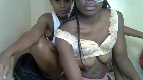 barbies_girles online show from 10/30/25, 07:54