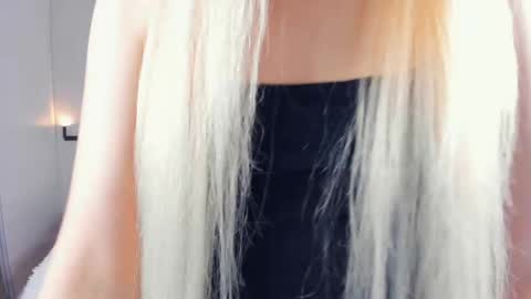 Snapshot of barbimia chatting on 04/09/26, 02:00 Mia online show from 04/09/26, 02:00
