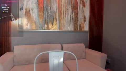 Luna online show from 11/20/25, 12:49