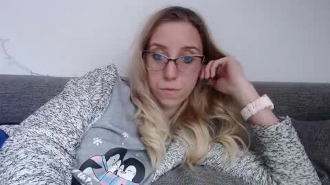 Lena online show from 03/29/26, 10:37