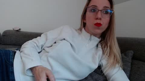 Lena online show from 04/16/26, 04:19
