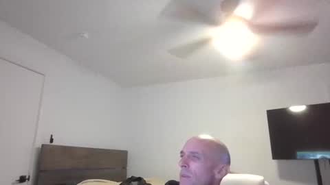 Snapshot of barryblackgun chatting on 02/10/25, 01:01 barryblackgun online show from 02/10/25, 01:01