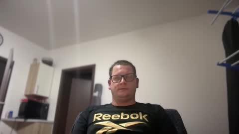 Snapshot of bary_czech chatting on 01/31/25, 10:21 BestBoy online show from 01/31/25, 10:21