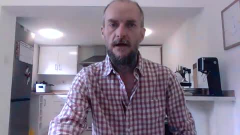 Snapshot of basiccamguy chatting on 08/04/26, 11:35 basiccamguy online show from 08/04/26, 11:35