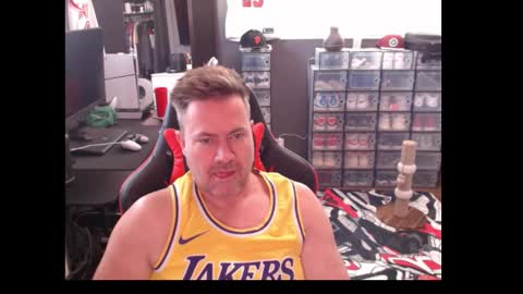 Snapshot of basketballjerseygang chatting on 11/24/25, 07:02 Jordan online show from 11/24/25, 07:02