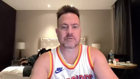 Snapshot of basketballjerseygang chatting on 12/01/25, 01:05 Jordan online show from 12/01/25, 01:05