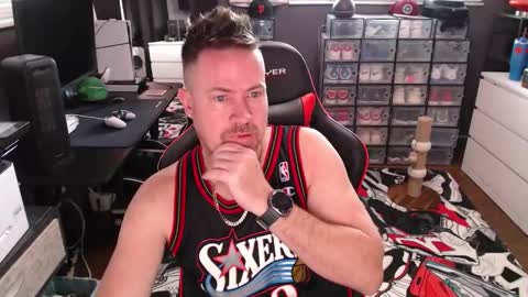 Snapshot of basketballjerseygang chatting on 12/03/25, 04:05 Jordan online show from 12/03/25, 04:05