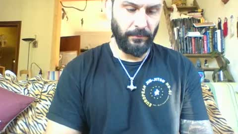 Snapshot of bastard84 chatting on 11/04/25, 09:19 bastard84 online show from 11/04/25, 09:19