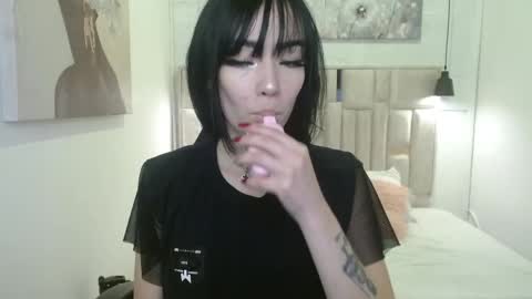Snapshot of bastet_33 chatting on 05/20/26, 03:45 Bastet online show from 05/20/26, 03:45