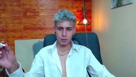 Snapshot of bastiaan_28 chatting on 12/18/24, 03:04 Bastian online show from 12/18/24, 03:04