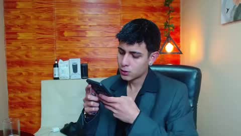 Snapshot of bastiaan_28 chatting on 01/07/25, 10:08 Bastian online show from 01/07/25, 10:08