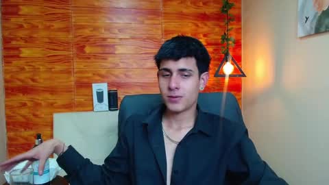 Snapshot of bastiaan_28 chatting on 01/08/25, 04:12 Bastian online show from 01/08/25, 04:12