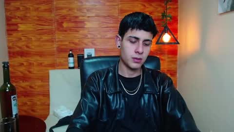 Snapshot of bastiaan_28 chatting on 01/10/25, 04:01 Bastian online show from 01/10/25, 04:01