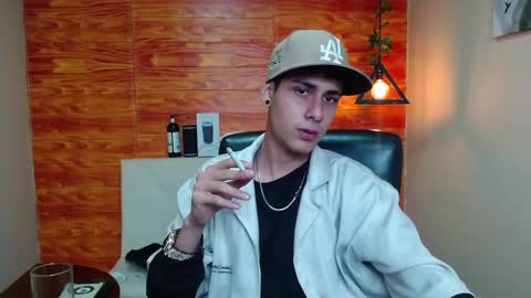 Snapshot of bastiaan_28 chatting on 01/13/25, 03:45 Bastian online show from 01/13/25, 03:45