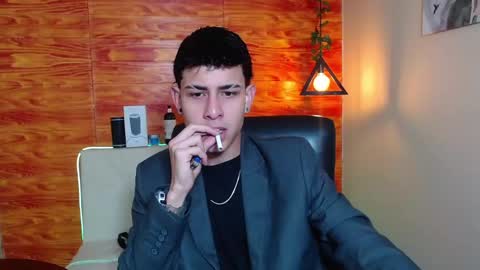 Snapshot of bastiaan_28 chatting on 01/26/25, 04:51 Bastian online show from 01/26/25, 04:51