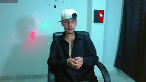 Snapshot of bastiaan_28 chatting on 10/11/25, 11:47 Bastian online show from 10/11/25, 11:47