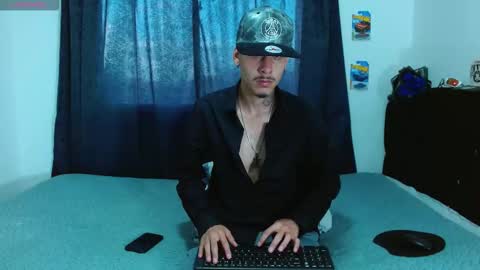 Snapshot of bastiaan_28 chatting on 11/02/25, 10:01 Bastian online show from 11/02/25, 10:01