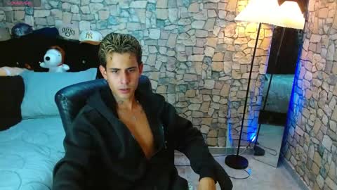 Bastian online show from 04/18/26, 08:42