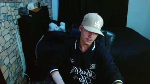 Snapshot of bastiaan_28 chatting on 06/08/26, 12:36 Bastian online show from 06/08/26, 12:36
