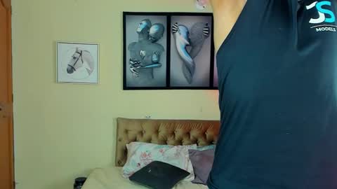 bastian_jones1 online show from 01/22/25, 07:03