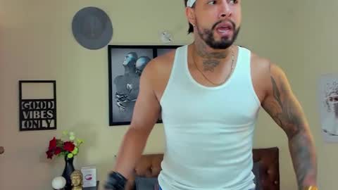 bastian_jones1 online show from 02/25/25, 07:03