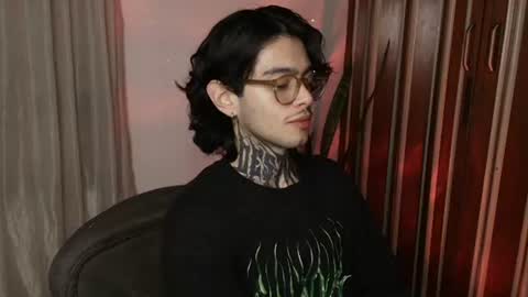 Snapshot of bastiel_ chatting on 06/23/26, 01:58 Bastiel online show from 06/23/26, 01:58