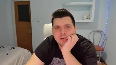 Snapshot of basystem8 chatting on 01/06/25, 02:03 BASY online show from 01/06/25, 02:03