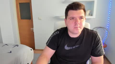 Snapshot of basystem8 chatting on 01/09/25, 12:30 BASY online show from 01/09/25, 12:30