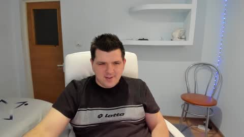 Snapshot of basystem8 chatting on 01/15/25, 01:52 BASY online show from 01/15/25, 01:52