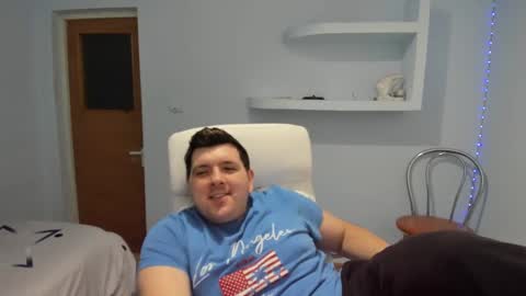 Snapshot of basystem8 chatting on 01/17/25, 01:03 BASY online show from 01/17/25, 01:03