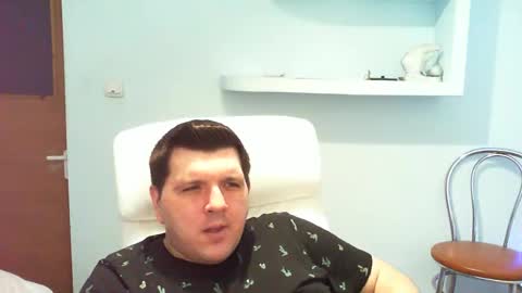 Snapshot of basystem8 chatting on 01/29/25, 04:19 BASY online show from 01/29/25, 04:19