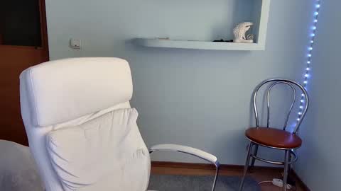 Snapshot of basystem8 chatting on 02/04/25, 11:49 BASY online show from 02/04/25, 11:49