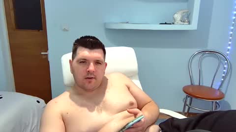 Snapshot of basystem8 chatting on 02/06/25, 10:26 BASY online show from 02/06/25, 10:26