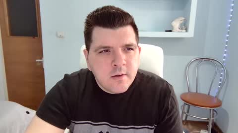 Snapshot of basystem8 chatting on 02/19/25, 09:17 BASY online show from 02/19/25, 09:17