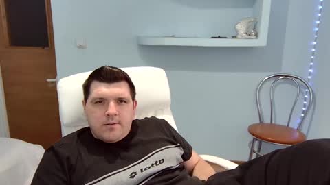 Snapshot of basystem8 chatting on 03/02/25, 12:11 BASY online show from 03/02/25, 12:11