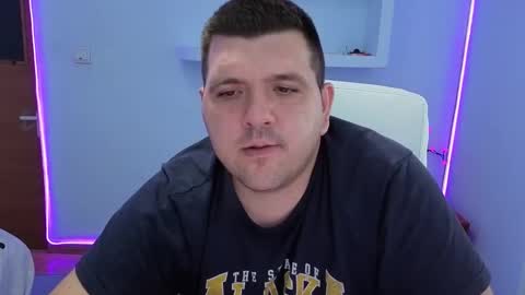 Snapshot of basystem8 chatting on 09/18/25, 03:14 BASY online show from 09/18/25, 03:14