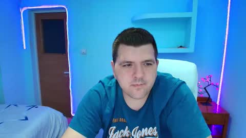 Snapshot of basystem8 chatting on 09/29/25, 03:50 BASY online show from 09/29/25, 03:50