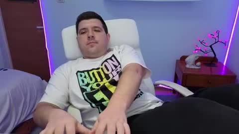 Snapshot of basystem8 chatting on 10/02/25, 03:57 BASY online show from 10/02/25, 03:57