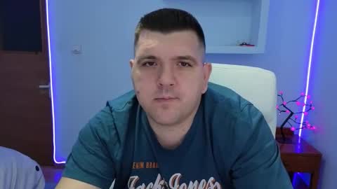 Snapshot of basystem8 chatting on 10/08/25, 02:42 BASY online show from 10/08/25, 02:42