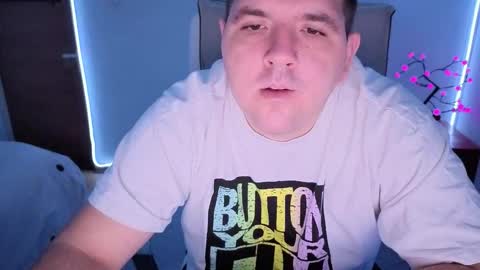 Snapshot of basystem8 chatting on 10/22/25, 03:07 BASY online show from 10/22/25, 03:07