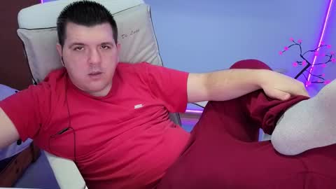 Snapshot of basystem8 chatting on 10/29/25, 04:37 BASY online show from 10/29/25, 04:37