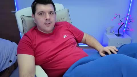 Snapshot of basystem8 chatting on 11/09/25, 03:21 BASY online show from 11/09/25, 03:21