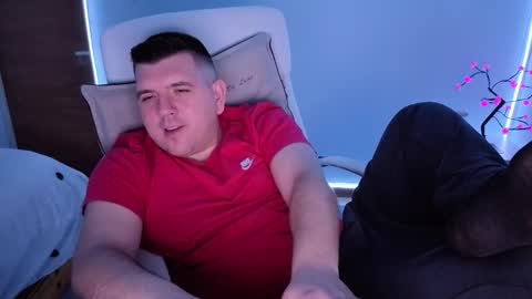 Snapshot of basystem8 chatting on 11/13/25, 03:05 BASY online show from 11/13/25, 03:05