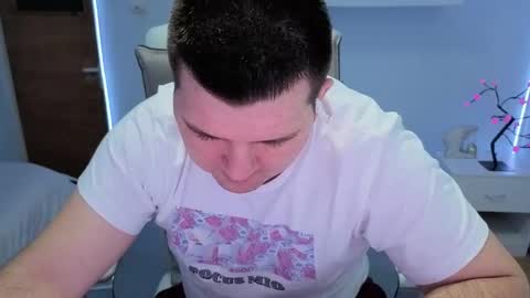 Snapshot of basystem8 chatting on 11/29/25, 04:48 BASY online show from 11/29/25, 04:48