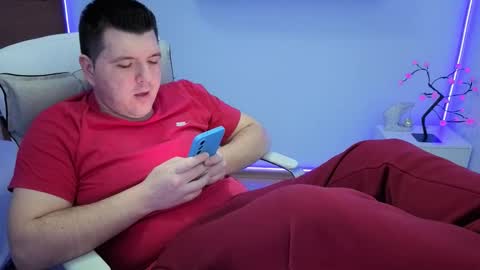 Snapshot of basystem8 chatting on 12/02/25, 06:41 BASY online show from 12/02/25, 06:41