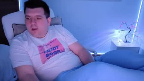 Snapshot of basystem8 chatting on 05/01/26, 03:00 BASY online show from 05/01/26, 03:00